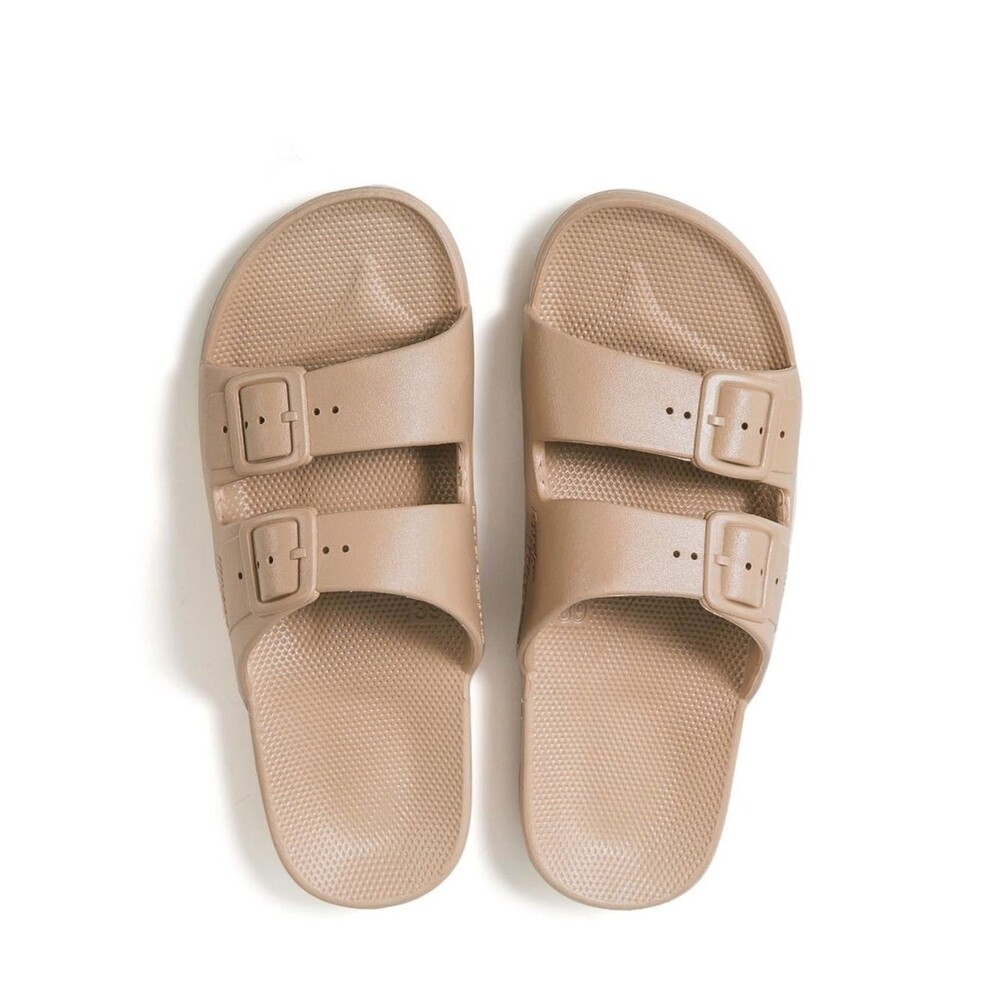Freedom Moses Metallic Double Buckle Slide Waterproof Cushion Sandals. 36/37.